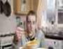 男子吃麦片成瘾呼救 食物成瘾或可引发心脏病或癌症